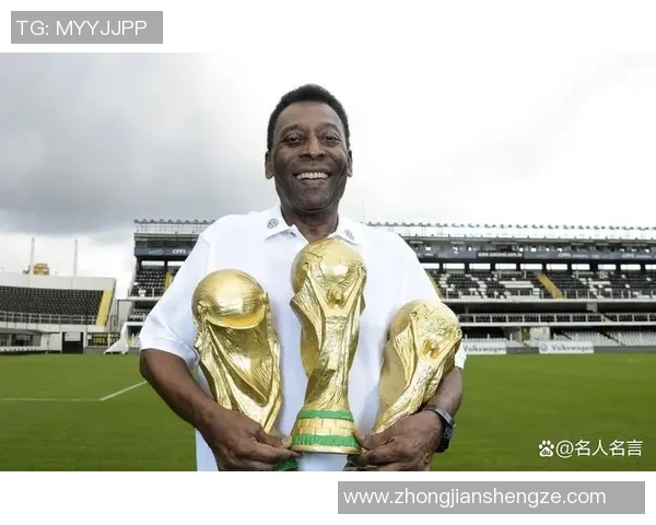 历史足球排名前十球星的辉煌成就与传奇瞬间回顾 历史足球排名前十球星的辉煌成就与传奇瞬间回顾