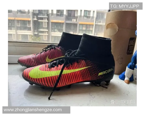 足球明星们穿的球鞋解析与推荐 透析脚下装备背后的技术与风格 足球明星们穿的球鞋解析与推荐 透析脚下装备背后的技术与风格