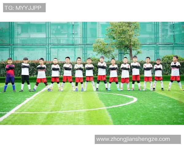 从少年到巨星足球之路那些年他们的青春与奋斗故事